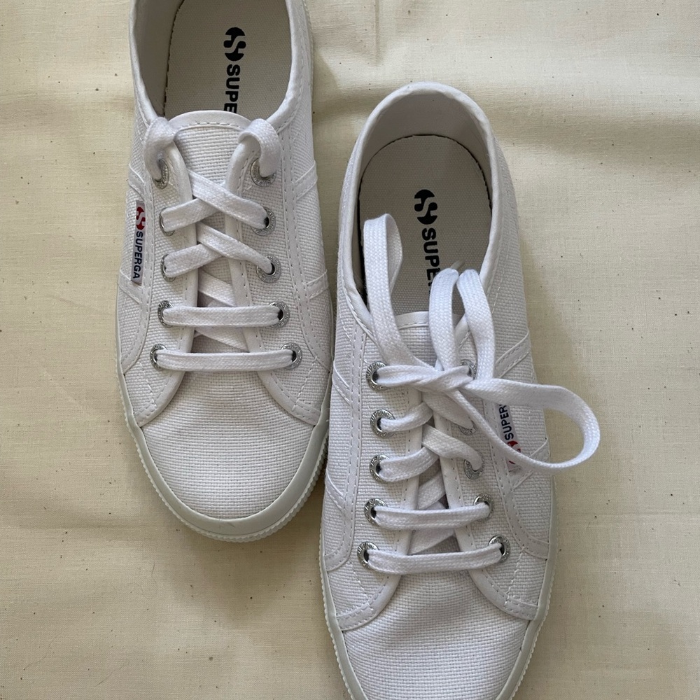 Superga White Canvas Sneakers Classic Low-Top Design